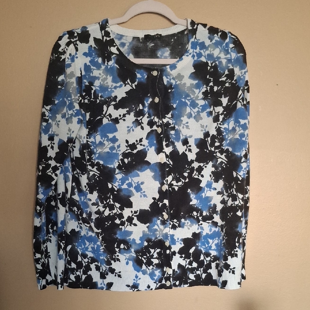 East 5th Woman Foral Soft Knit Buttondown Cadigan Xl